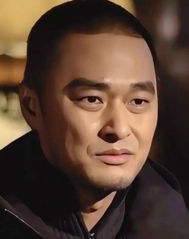 身家上亿的协和博士冯唐的扎心实话，
戳中多少硬撑社交的人！
他直言别和任何人瞎搅