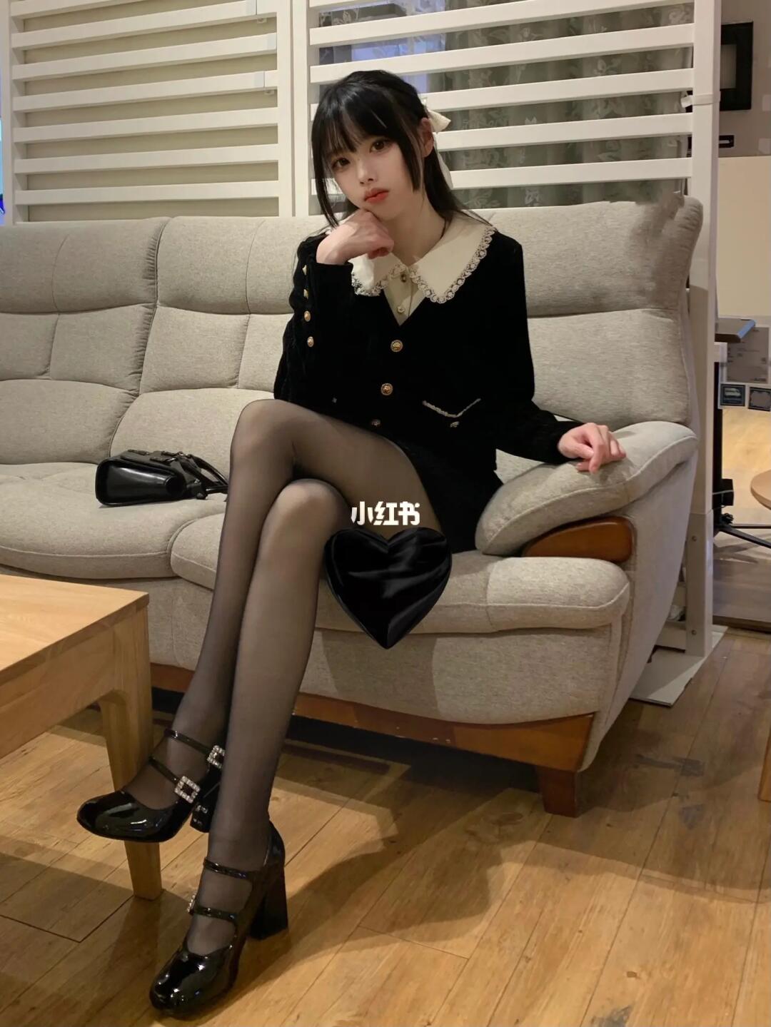 All Black🖤今天的人设是优雅千金