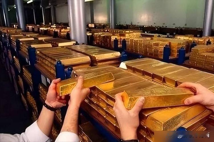黄金回流总动员，各国紧急避险，中国意欲何为？

最近看到不少消息，说好多国家都在