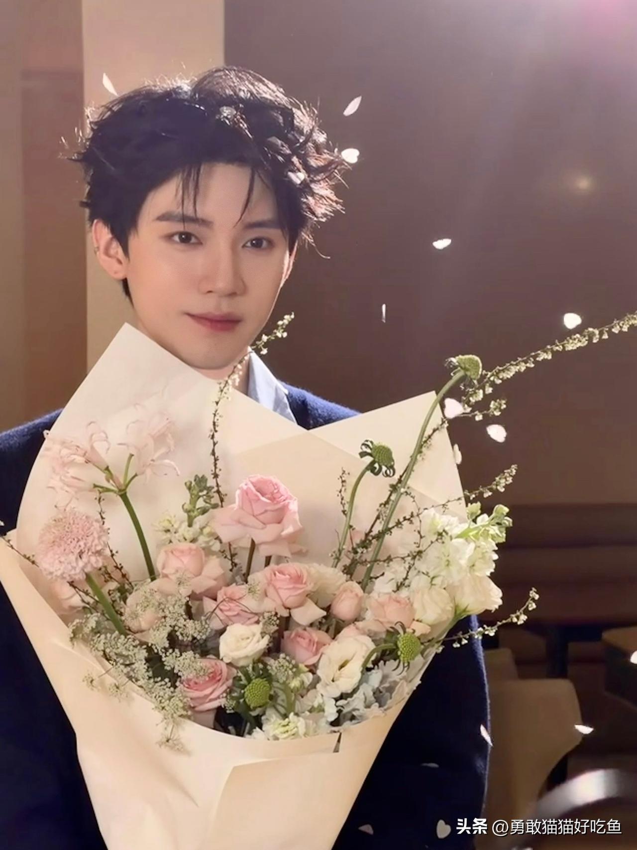 周翊然分享图片