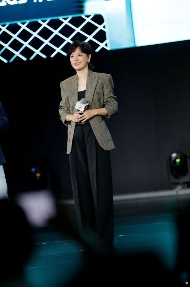 娘娘太美啦！！！终于见到娘娘啦✨ 孙俪严选全新QQ3摩登版 ​​​