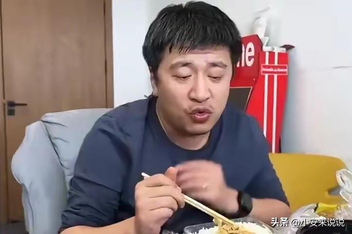 直播间里拍着桌子喊要捐五千万、公司再掏一个亿的声音还没散，昨天，张雪峰因心源性猝