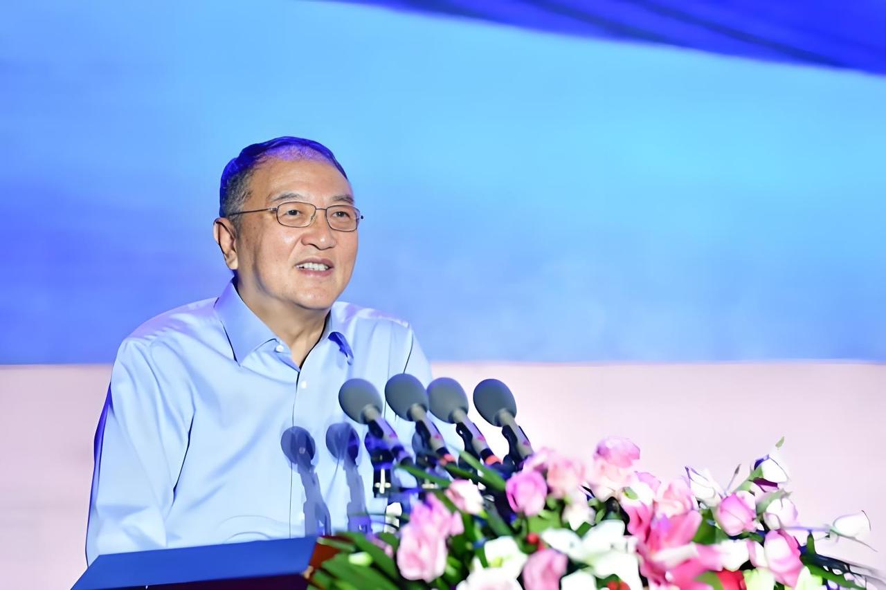 坚决驳斥抹黑改革先锋的错误言论：正视企业家价值，读懂先富带后富的时代逻辑
 
近