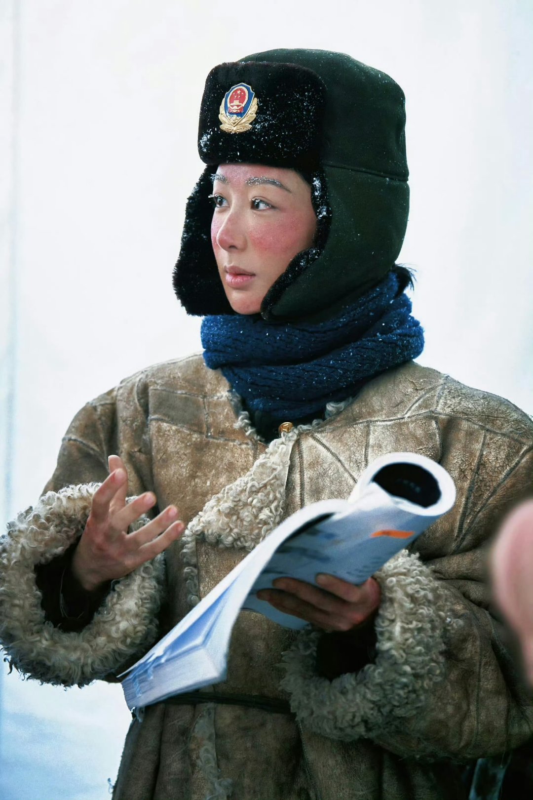 杨紫[超话]  “你是天上星，我是尘世间那个追星之人，我乐此不疲甚至翻山越岭，只