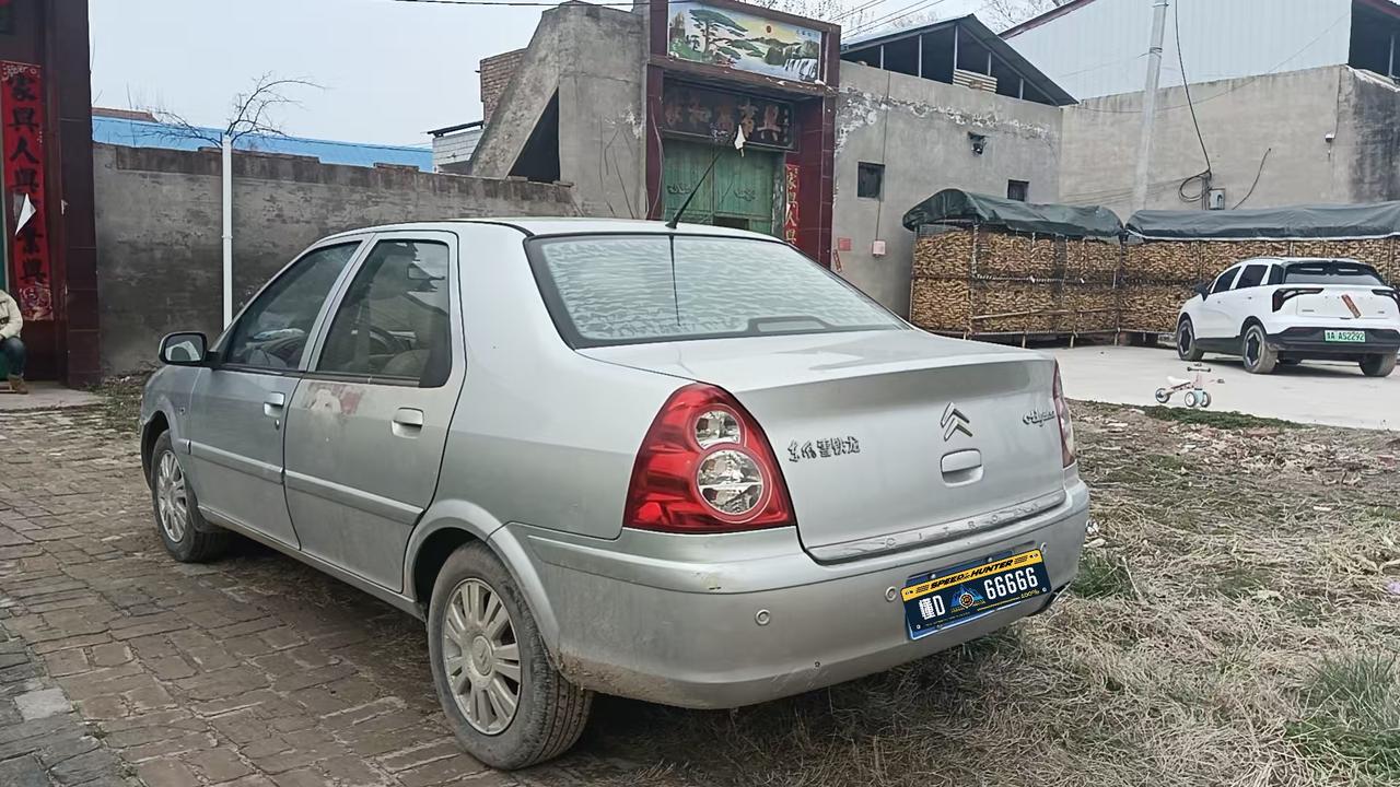 买二手车的，十个里面八个被当过“接盘侠”
我发小去年干了一件蠢事——花三万块，买