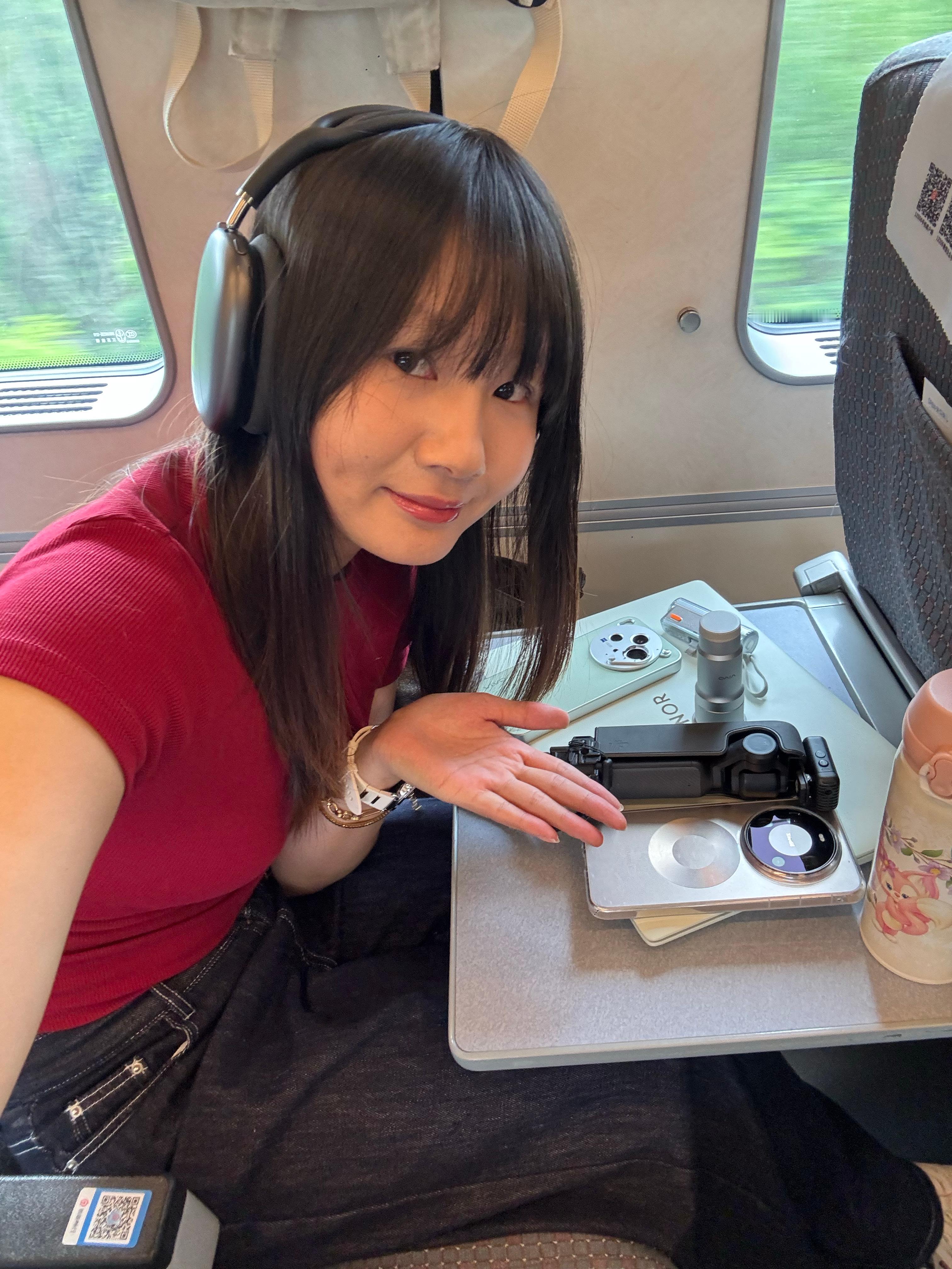 我出门要带的数码设备belike，小小肩膀大大生产力！ 