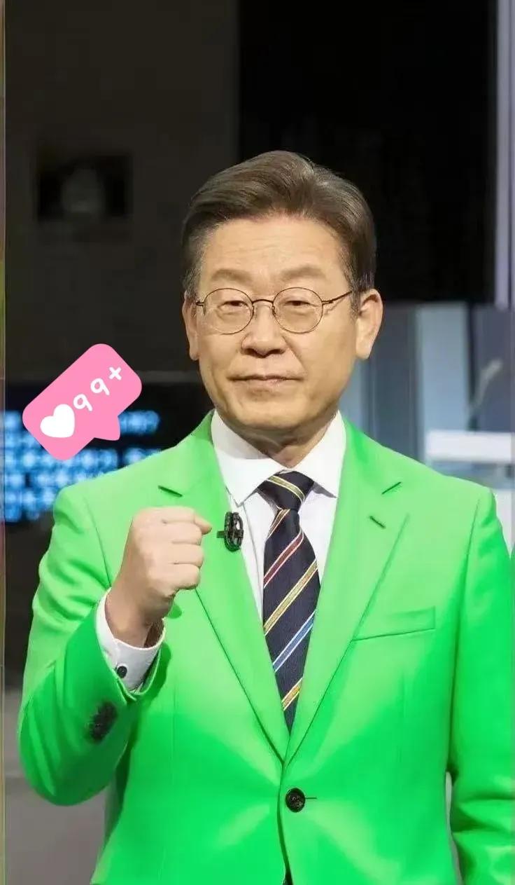 就在刚刚，
韩国宣布了8月26日，韩国企业宣布未来数年向美国投资约1500亿美元