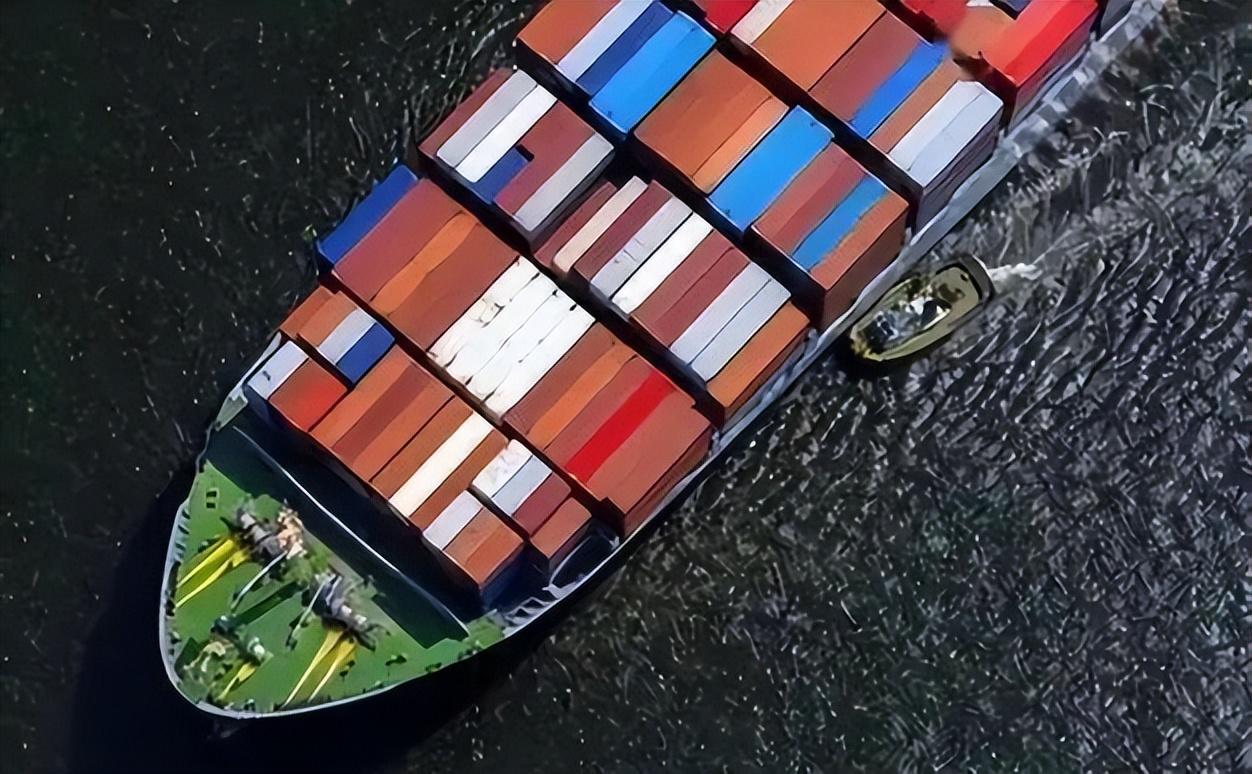 被美国制裁16年后，这帮山东大汉，用游击战把工厂开到了全世界！

2025年7月