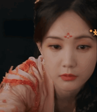 李一桐这下是真爆了李一桐剧里做实验，过程惊险刺激。最后那爆炸的瞬间，感觉整个屏幕
