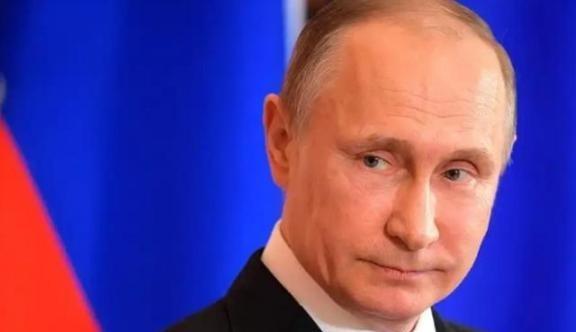 俄罗斯向中国发出了最高级别的“生存预警”！普京用两年被西方“扒皮抽筋”的惨痛代价