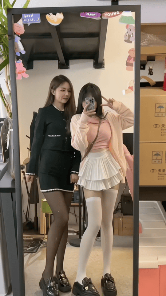 对于成年人来说，喜欢左边还是右边！ ​​​