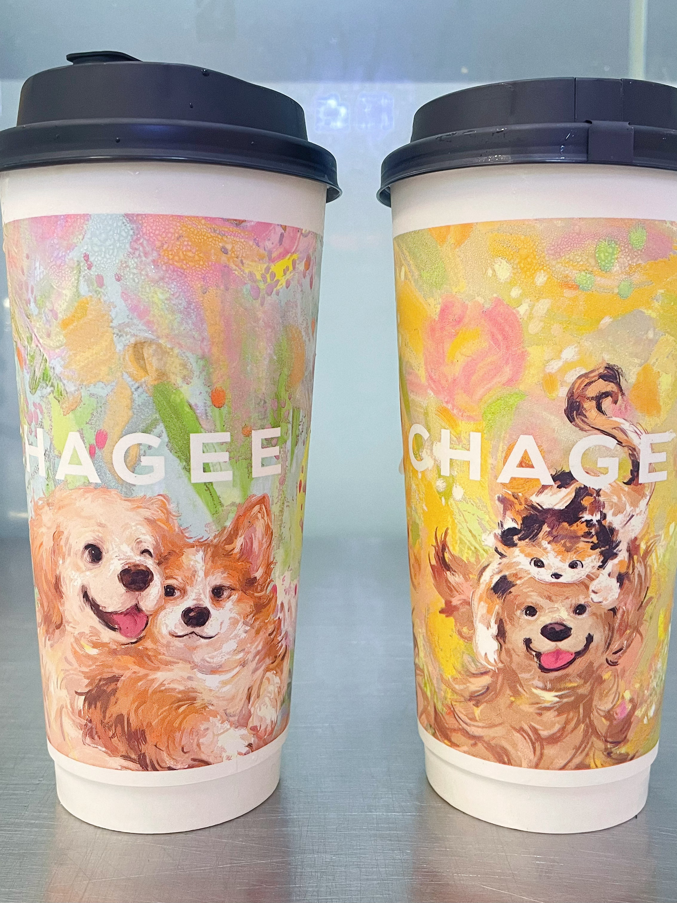 今天的杯子上有小狗🐶🐶 