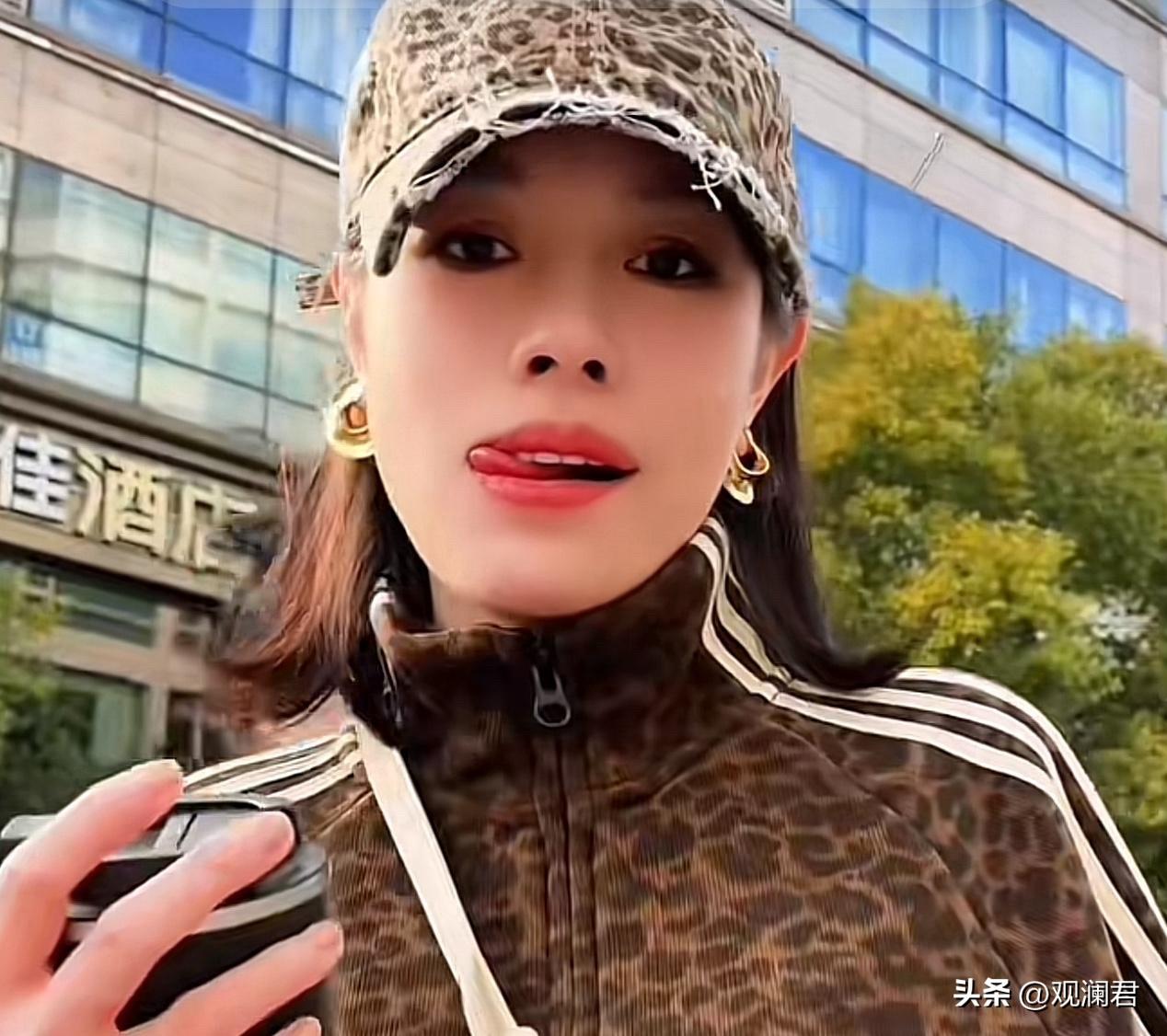 葛荟婕的情路，始终绕不开仓促与伤痛。17岁时，她与汪峰同居未婚生女，早早踏入成人