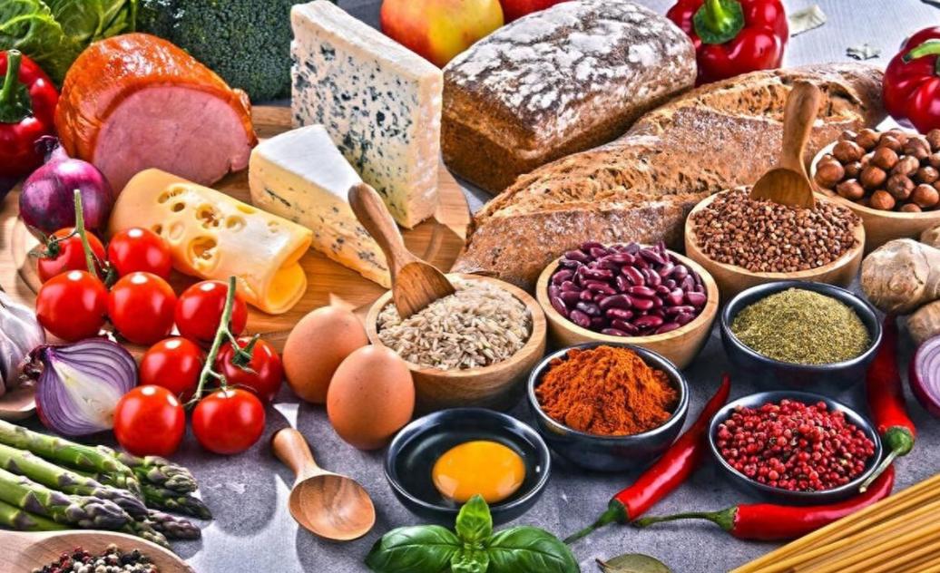 “升糖大户”被揪出，提醒：想要血糖正常，尽量少吃这4种食物

血糖控制在内分泌门