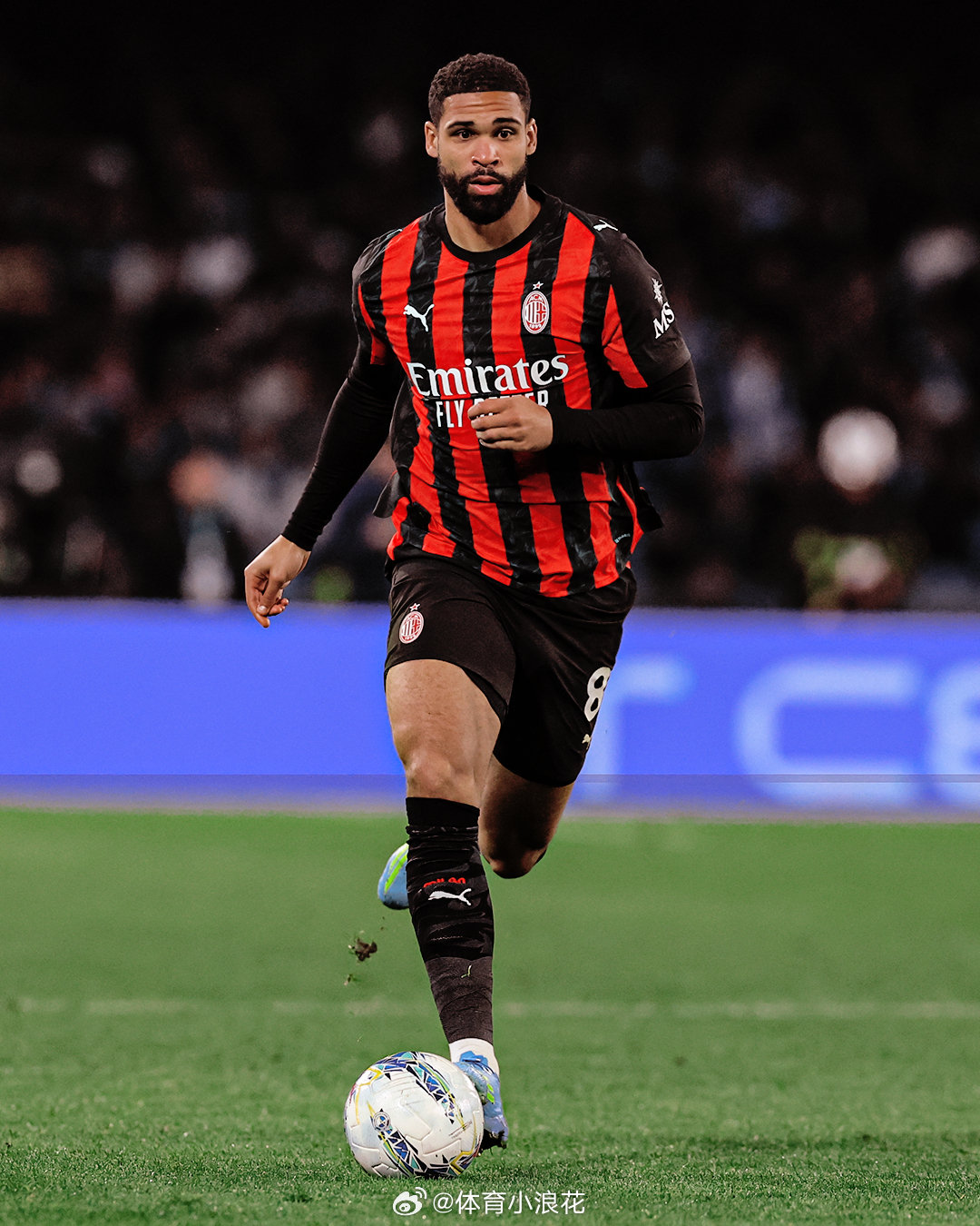 战斗到底！加油，小伙子们！AC米兰 那不勒斯vsAC米兰  cr：AC米兰足球俱