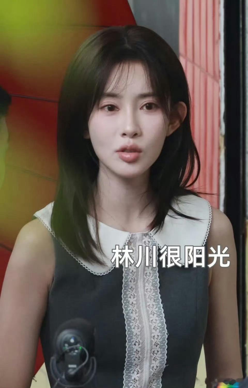 是孟姐不适合刘海还是这个假发太假了？ ​​​