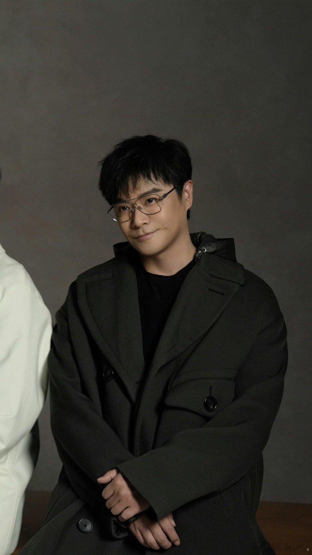 恭喜陈思诚摘得金鸡最佳导演！《唐探1900》不止是探案故事，更是华人历史的深情回