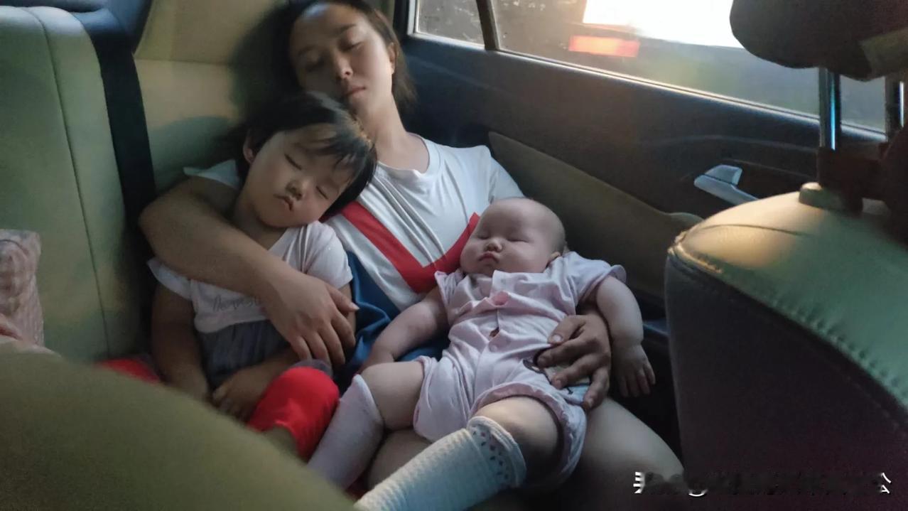 大家好，我是老挝杨玛丽，从2019年嫁到中国已经三年了，到中国我见识了很多也学会
