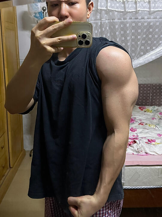 173 75kg｜一日减脂饮食&背部训练计划