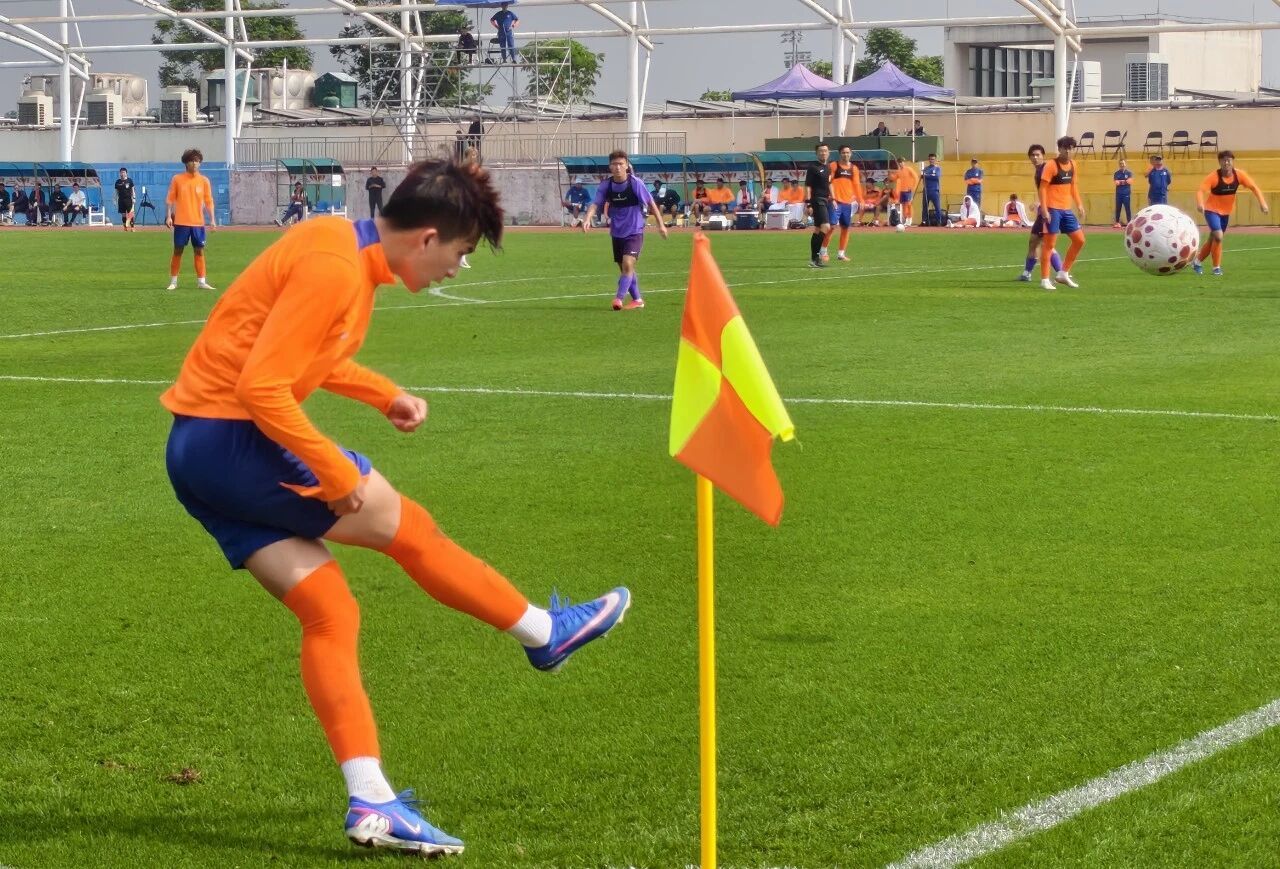 俱乐部官方消息，正在海口冬训的山东泰山队与天津津门虎队进行了一场热身赛。比赛第5