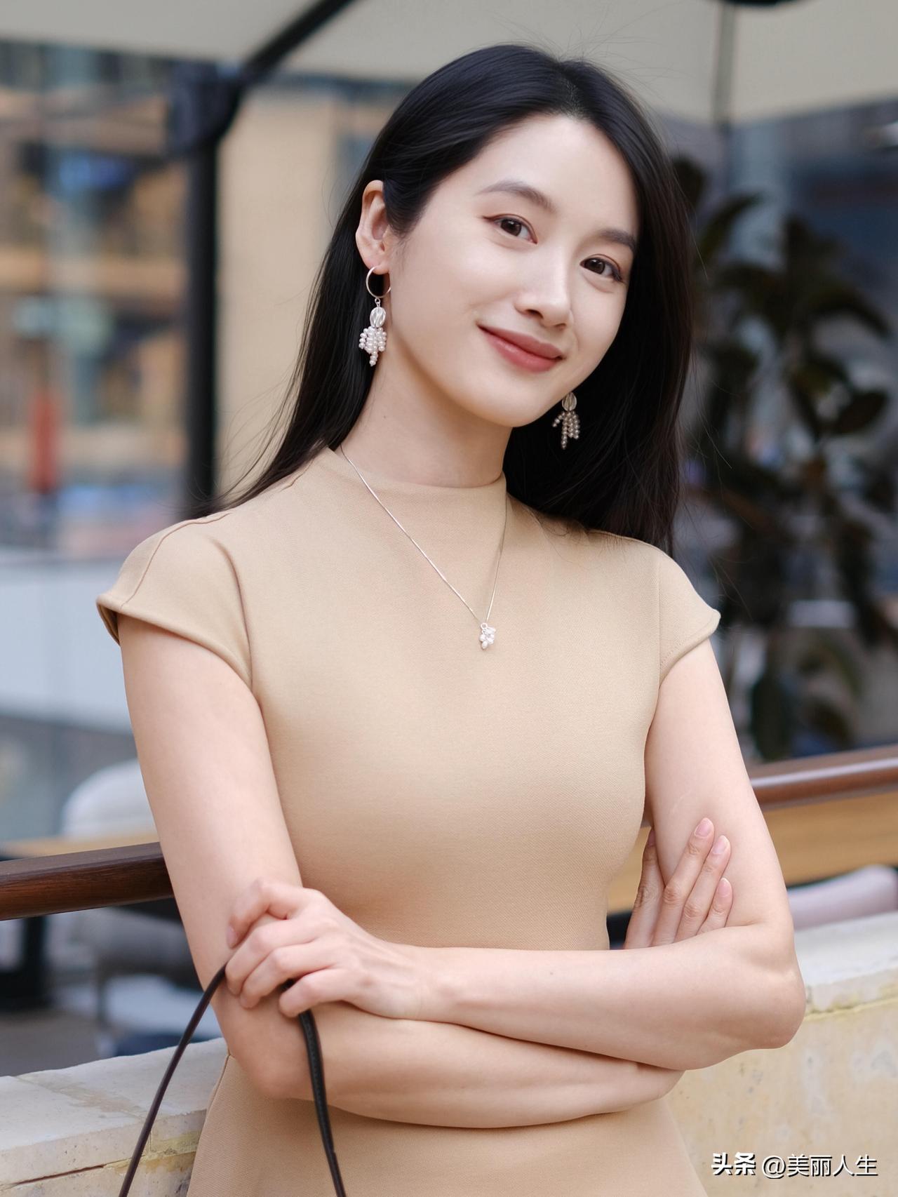 优雅与美食更配哦