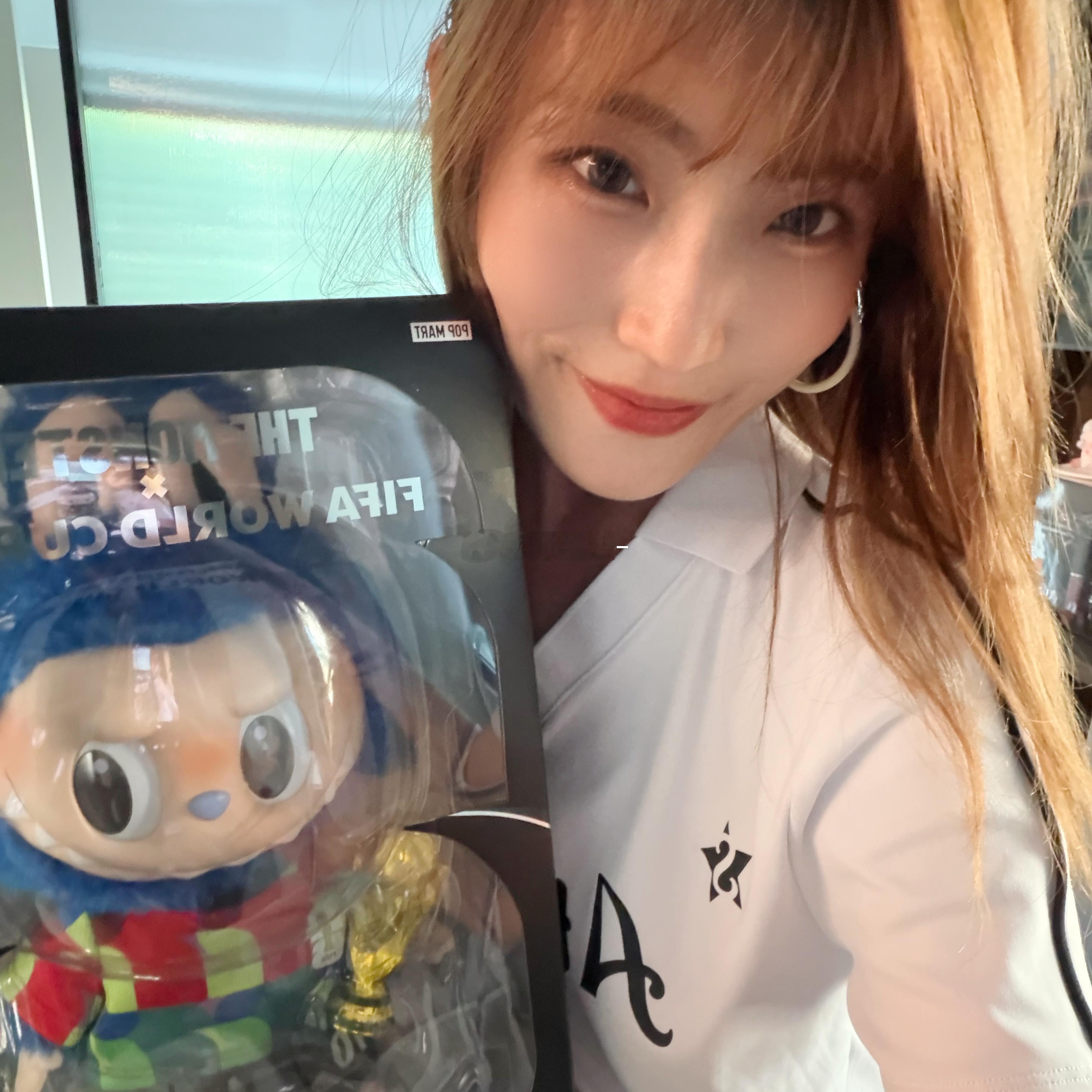 第一次认真看世界杯是2014年，在那个蝉鸣聒噪、热浪翻涌的夏日，是我们全员补课、