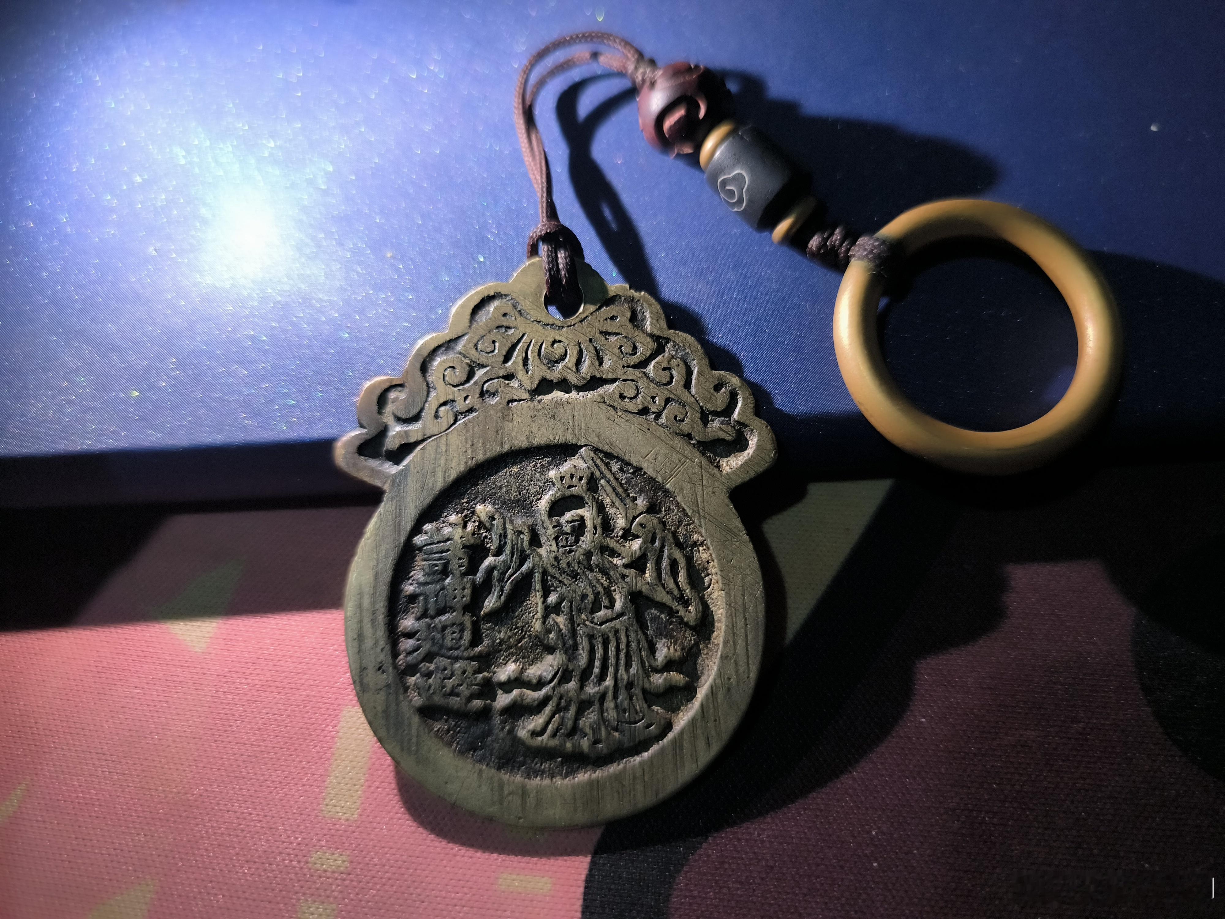 以前挂床头蚊帐上的 ​​​