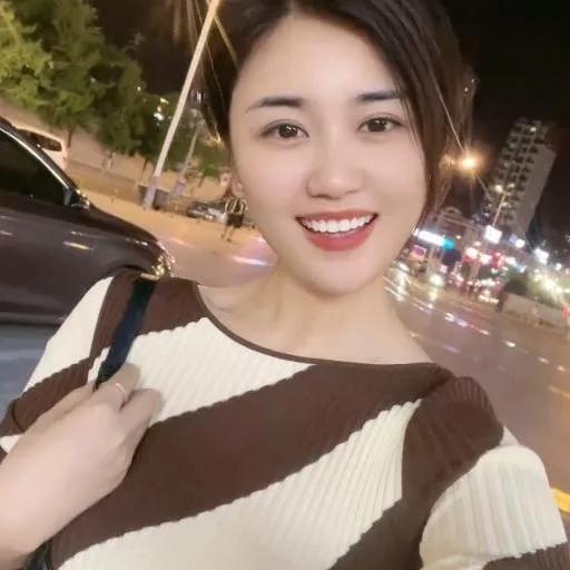 夜晚的街拍，微笑的女孩，暖色调的毛衣，都市的繁华。ai街拍御姐影 夜景氛围美女 