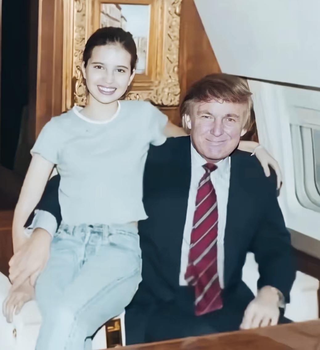 特朗普身边的女孩是谁呢？
是女儿伊万卡吗？
小女孩看上去长相很漂亮啊！
那时的特