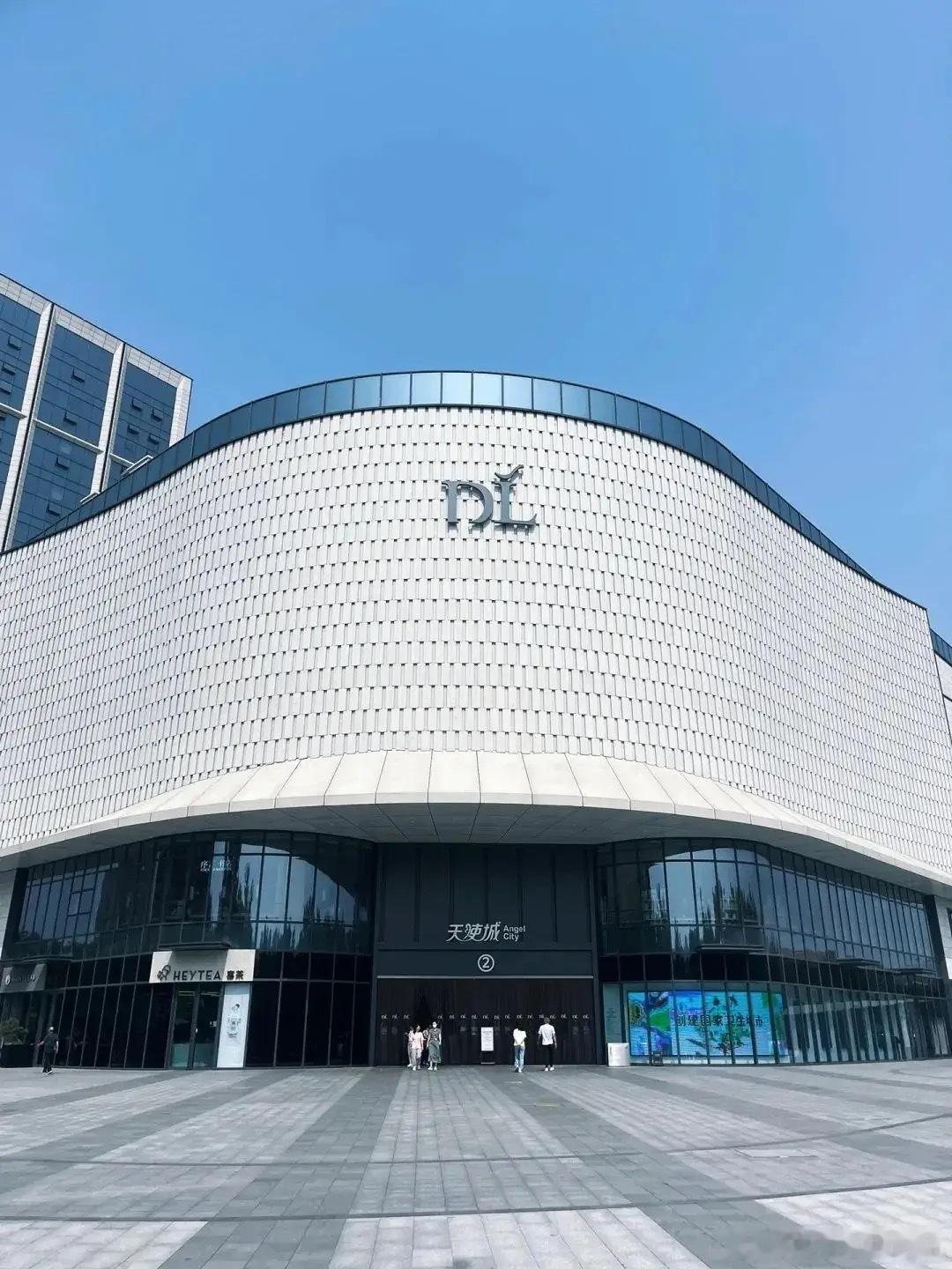 胖东来因房东涨租关店有些时候，靠自己是想不明白的，只有后果可以让人看清事实。史宇