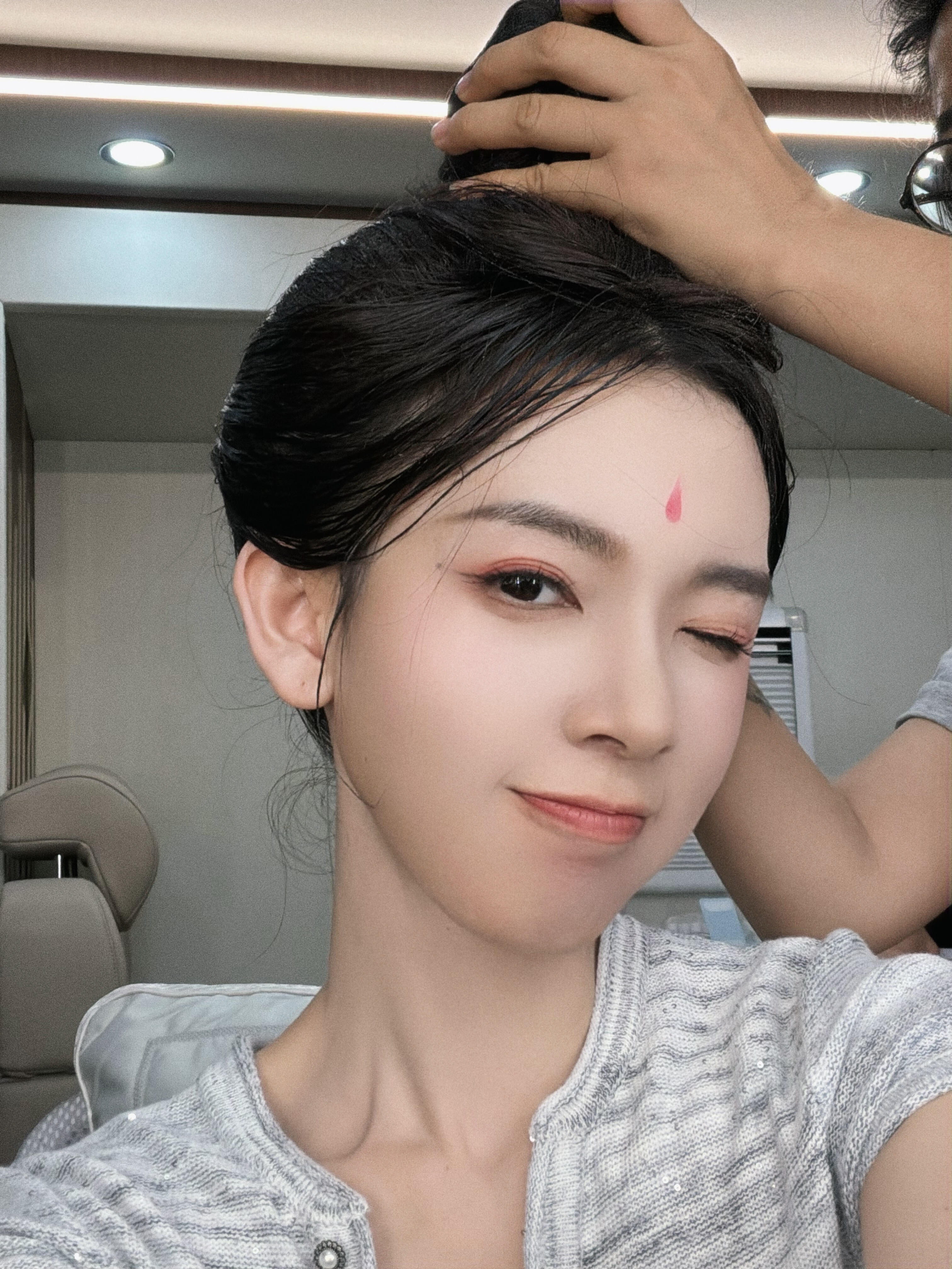 无论是谁遇到陈瑶都会下意识变温柔难怪说遇到她会变温柔，她本身就是个很柔软的人啊。