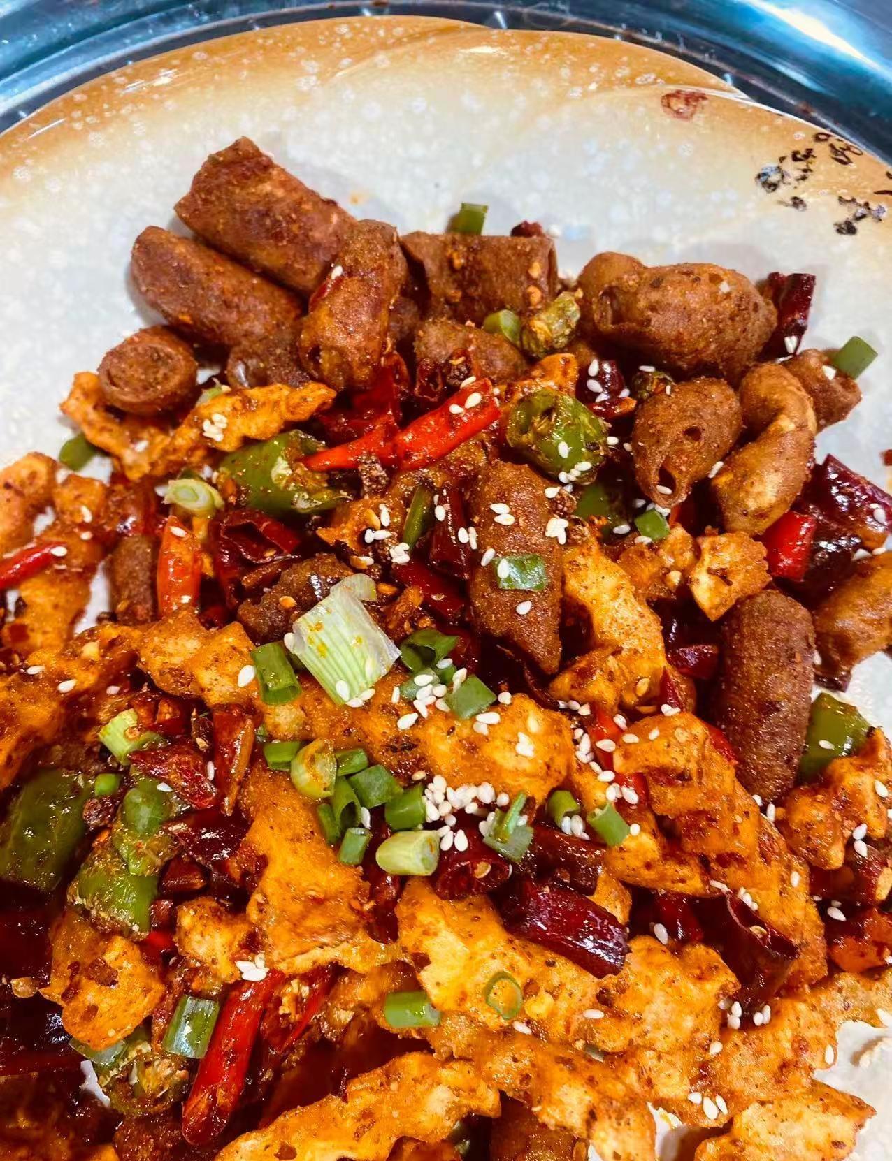 假期不浪费，换个地方，吃好，喝好，玩好，没烦恼!🌟~生活最好的状态是：人静、物