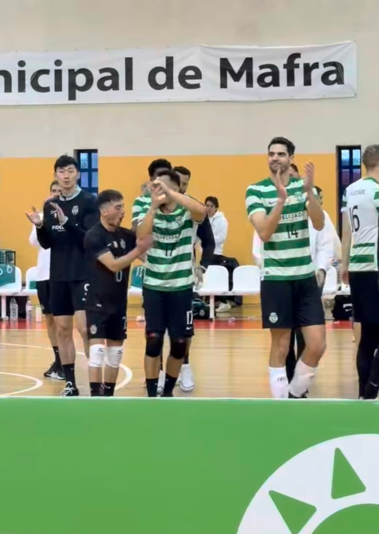 北京时间昨夜今晨结束的葡萄牙🇵🇹男排联赛第22轮：葡萄牙体育3-0战胜AA 