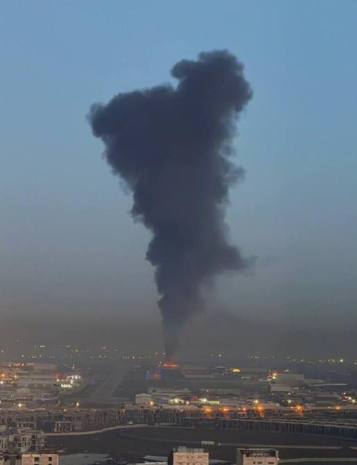 都该清醒了吧？和平绝不是从天上掉下来的！

刚被美以斩首的那一批伊朗领导层，表面