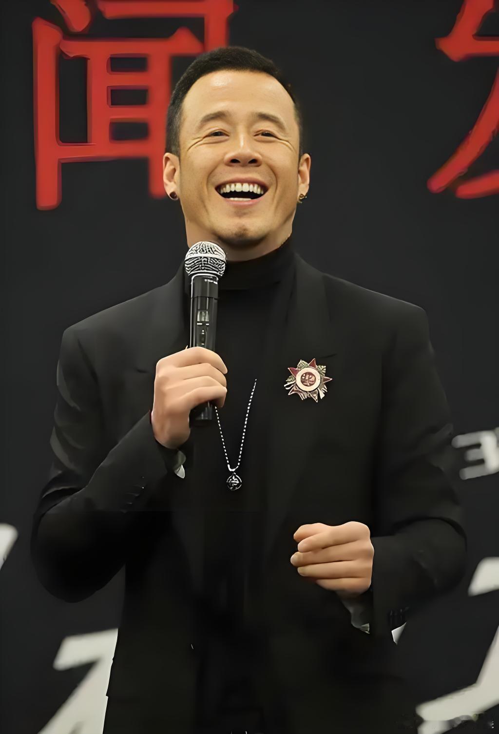 歌手回应杨坤缺席突围赛 歌手2026 虽无缘突围赛场，节目组铭记杨坤歌声传递的温