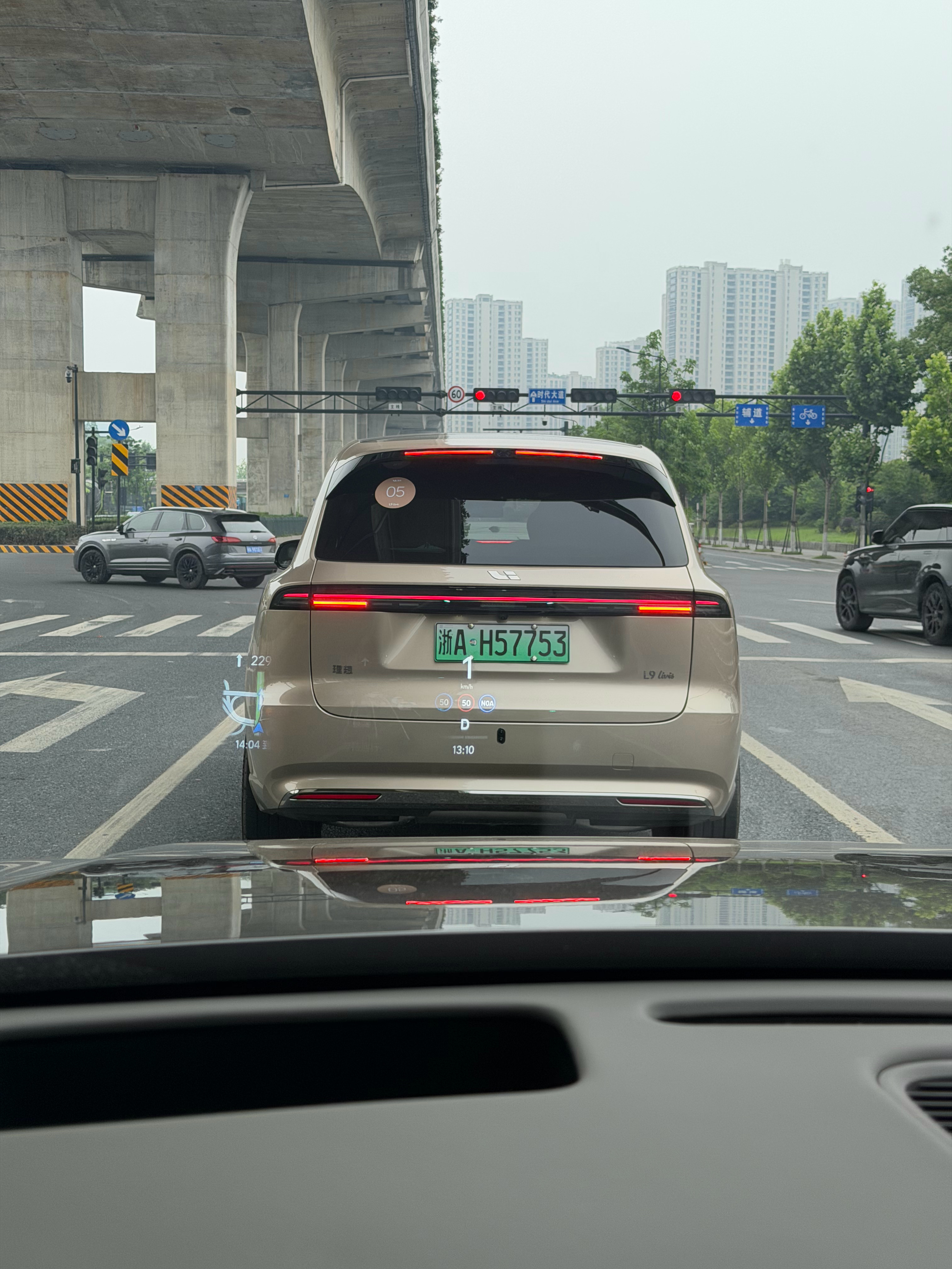 L9 Ultra的双腔双阀确实舒适一点介于L9livis 和MEGA之间新的会比