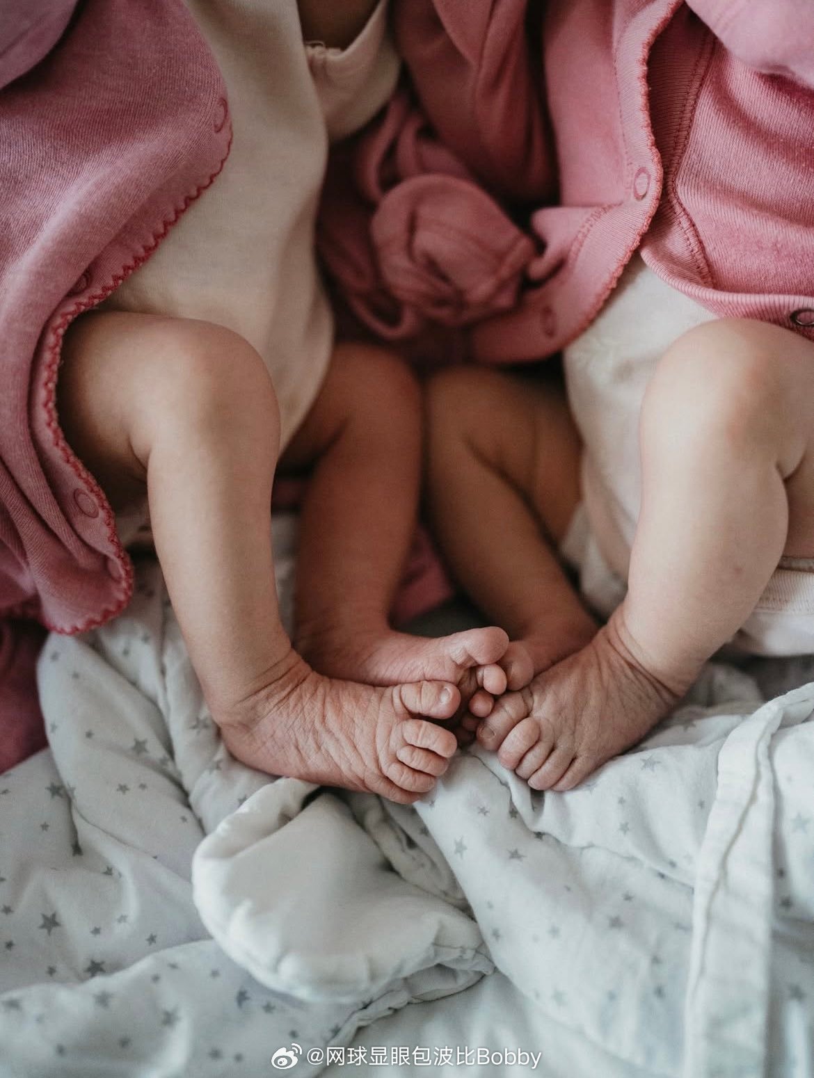 恭喜🎉科维托娃生了一对双胞胎女儿👧🏻👧🏻❤️艾玛和艾拉网球wta