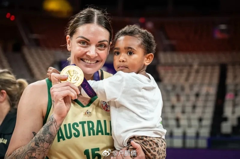 新疆女篮今日官宣重磅引援：澳大利亚女篮国家队两大现役主力内线凯拉·乔治（Cayl