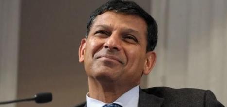 印度最强经济学家拉詹接受美媒采访时曾表示：世界上只有一个中国，印度根本没有能力学