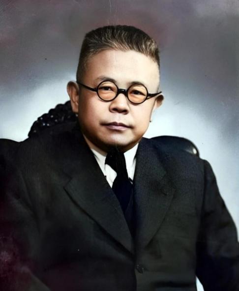 1947 年，傅斯年不惧朝堂权贵势力，公开撰写文章痛斥官场贪腐乱象，文中所言句句