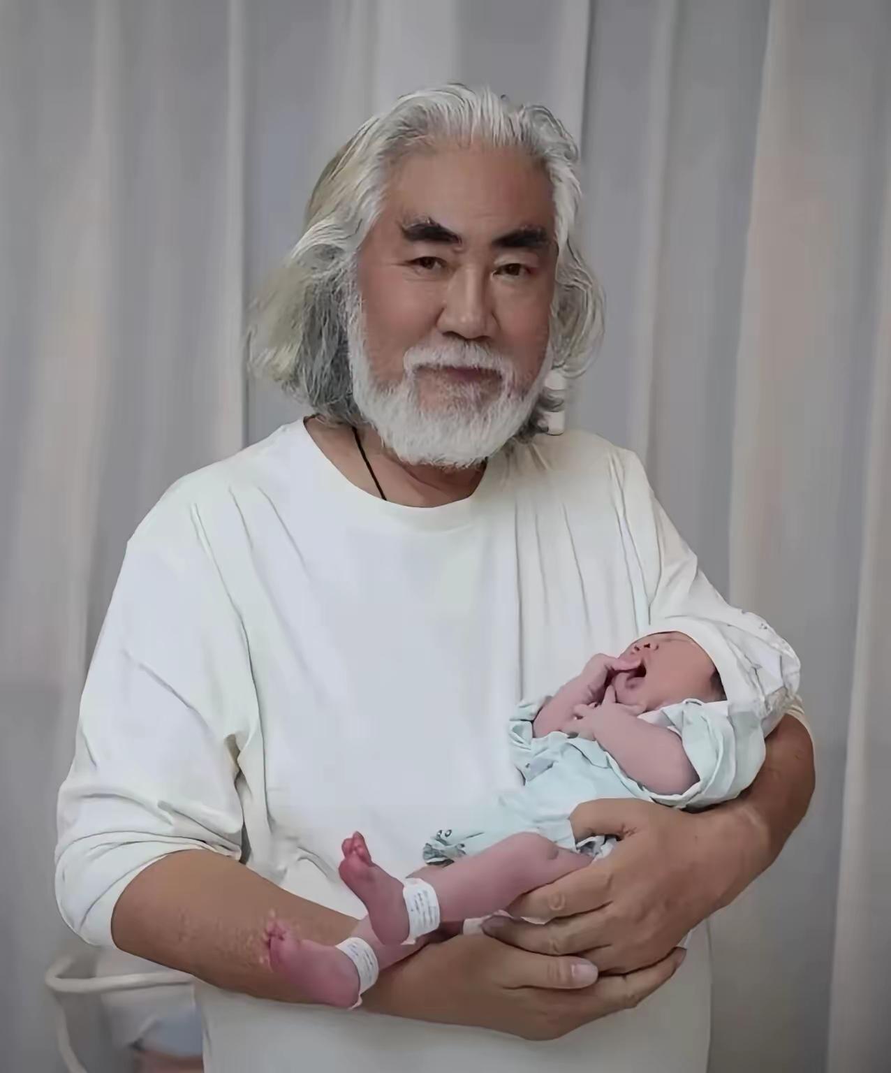 这老头究竟有几个孩子，有人知道吗？