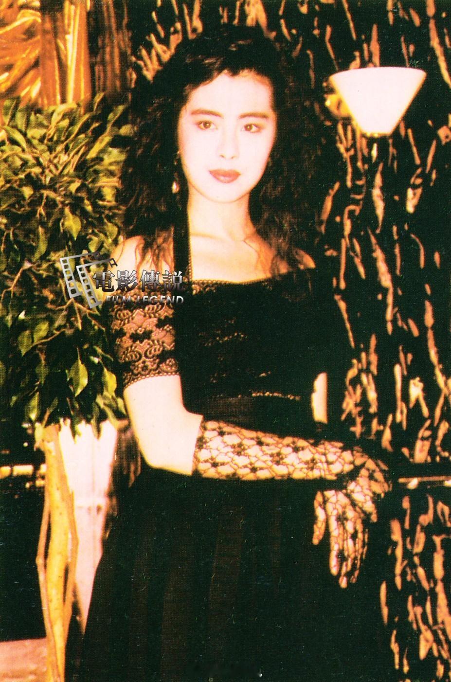 #電影傳說扫描# 1989年，#王祖贤# 作为嘉宾参与录制倪匡、黄霑和蔡澜主持的