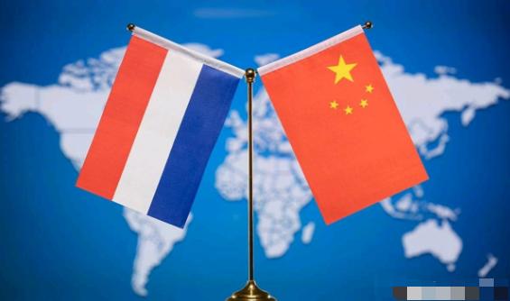 荷兰的表态非常的强硬！在荷兰军舰非法侵闯中国西沙群岛，多次升空舰载直升机侵入我们