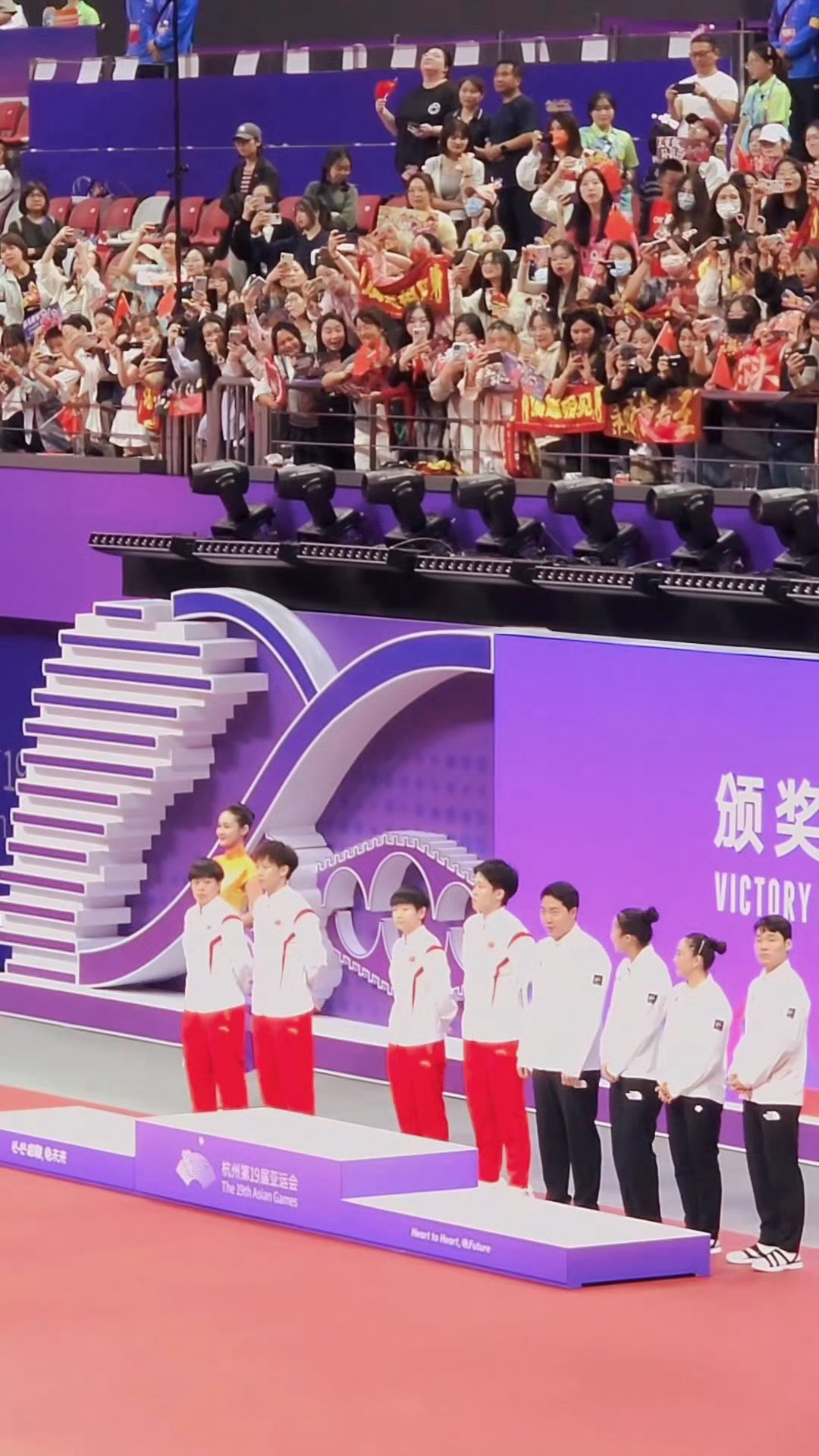 球场好好发挥，国庆节快乐🇨🇳#王楚钦孙颖莎国庆节出战# ​​​