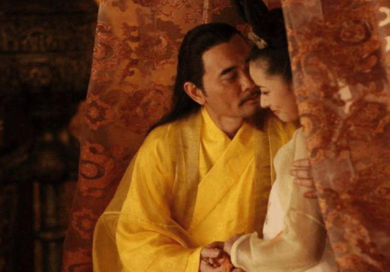 [微风]一日，39岁的李世民心痒难耐，传召11岁的徐惠侍寝。谁知左等右等都不见佳