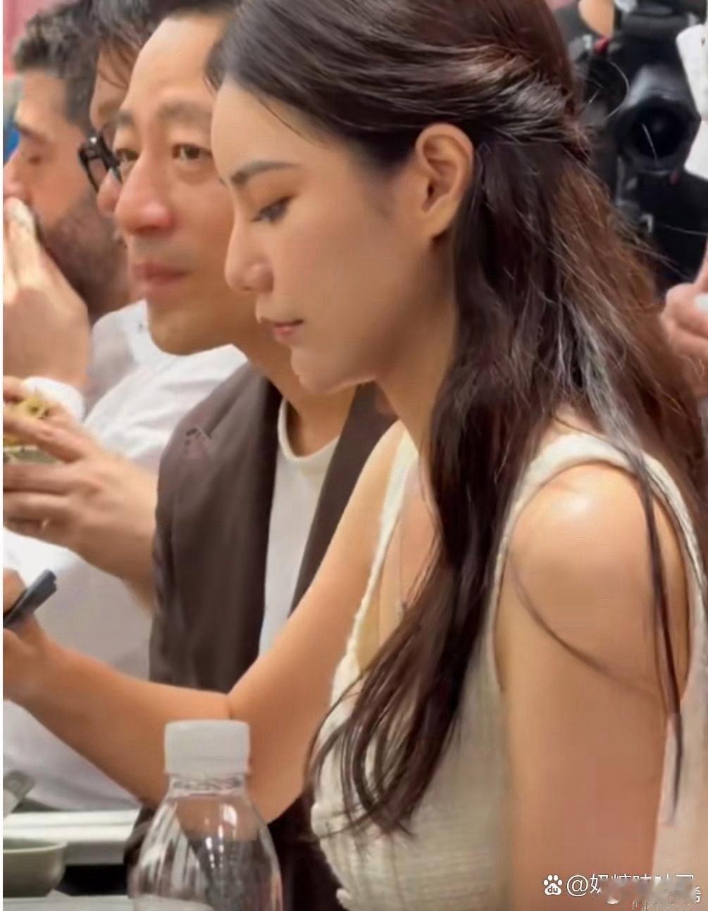 汪小菲新妻子马筱梅，这长相不比大s差呀，真的能扛镜头。 ​​​