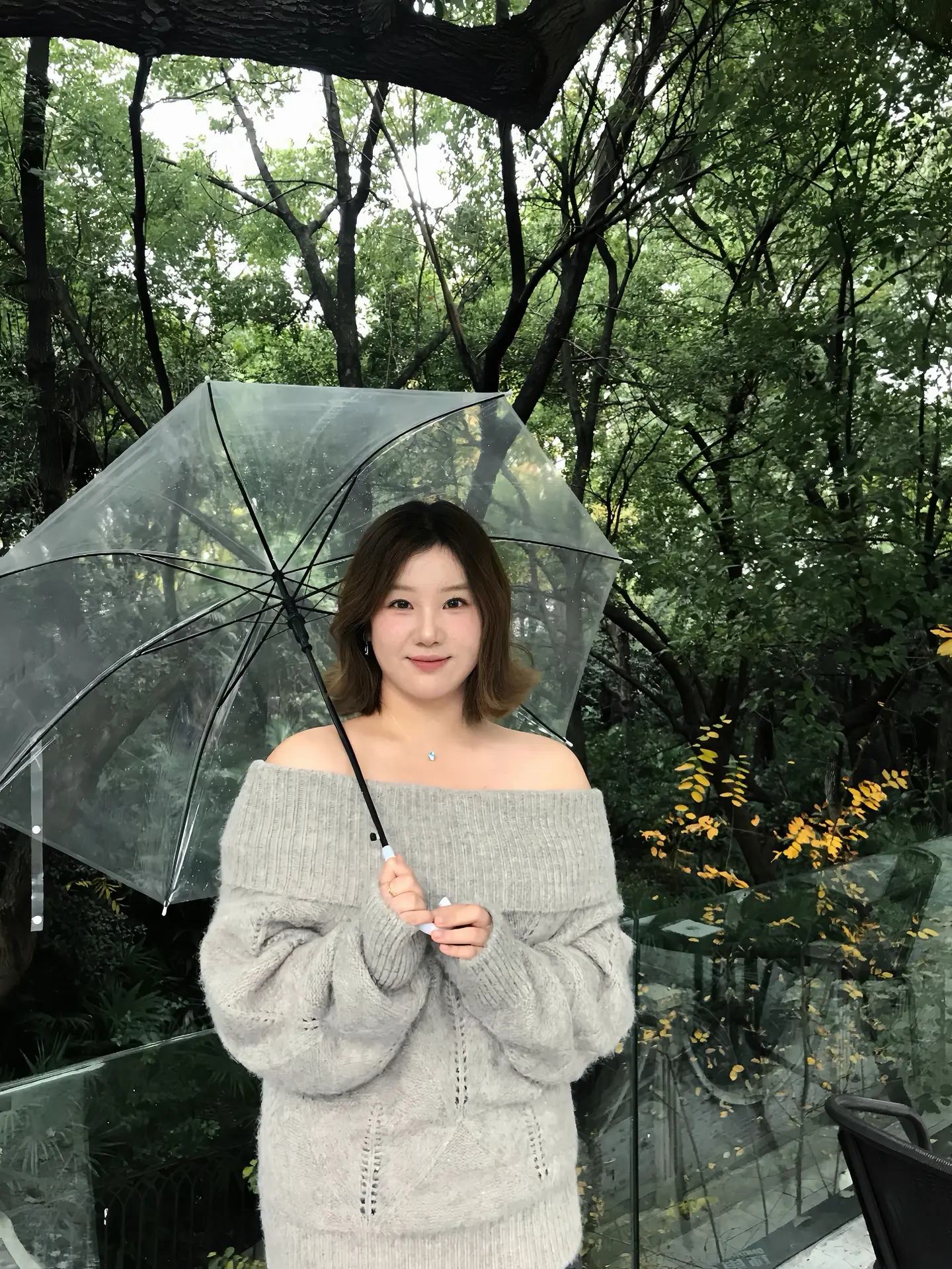 我更多时候 是个不爱说话的人 但别担心 我的世界明亮又温暖