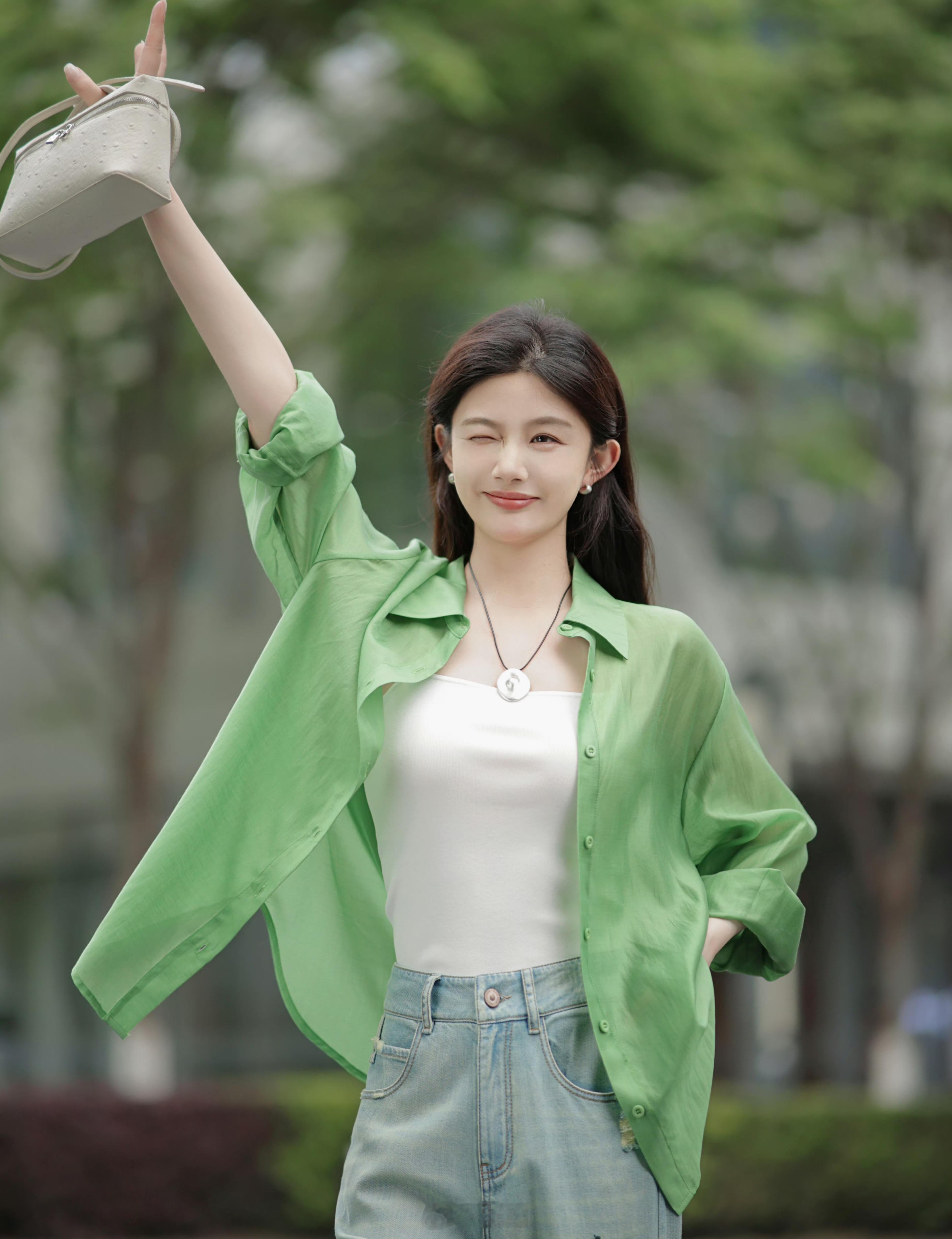 绿意盎然的春天 ​​​