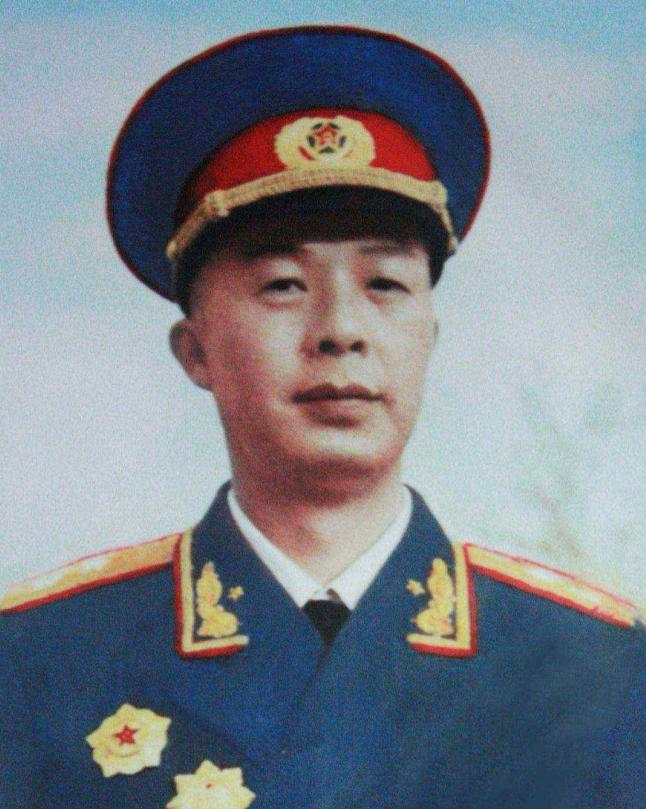 1941年春，米脂县沙家店粮站的枪响划破了陕北高原的尘土。

359旅干部为抢粮