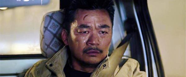 王宝强又摊上事儿了！
这次居然是因为钱！
跟一个格斗俱乐部闹掰了，人家直接报警说